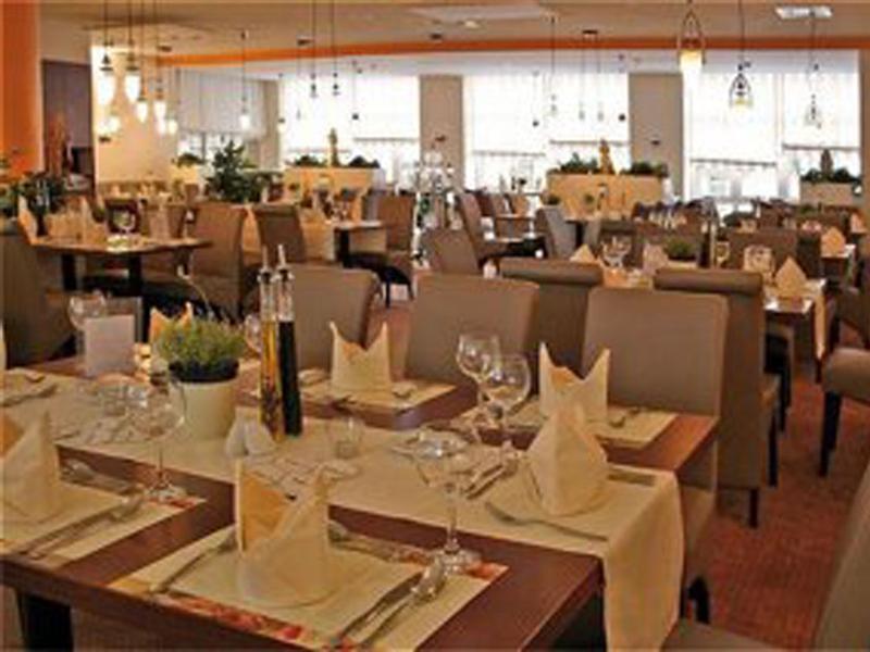 Courtyard By Marriott Hotel 4*