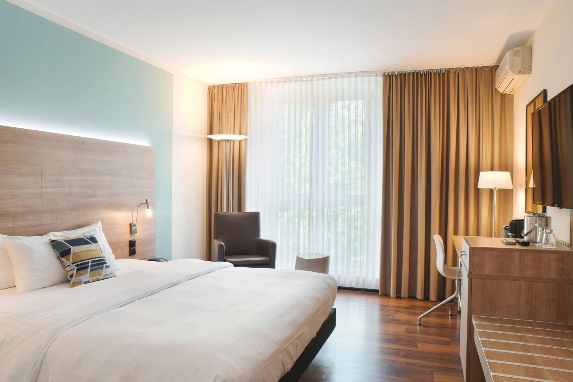 Courtyard By Marriott