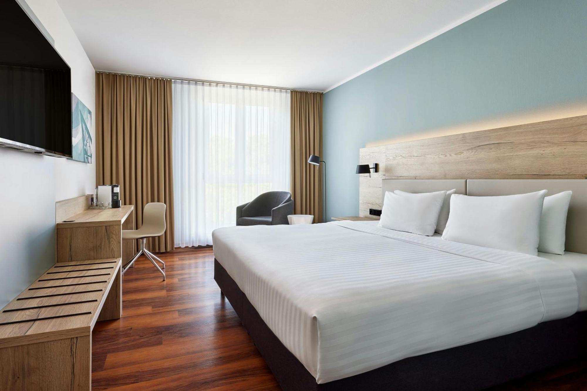 Courtyard By Marriott