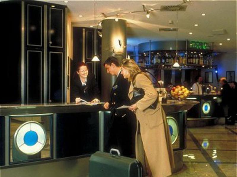 Hotel Courtyard By Marriott Dresden
