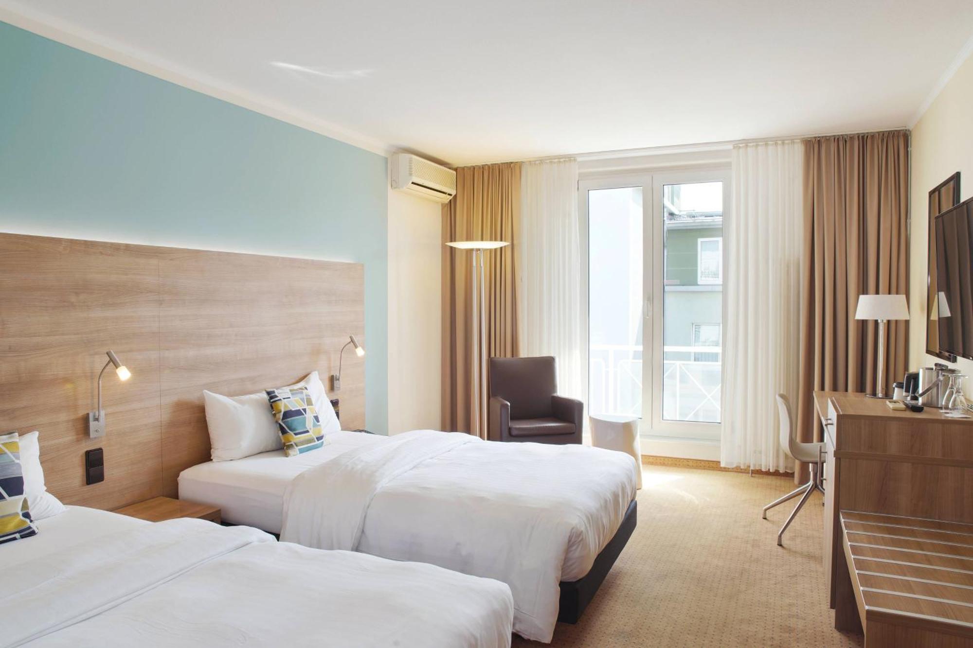 Courtyard By Marriott Hotel 4*